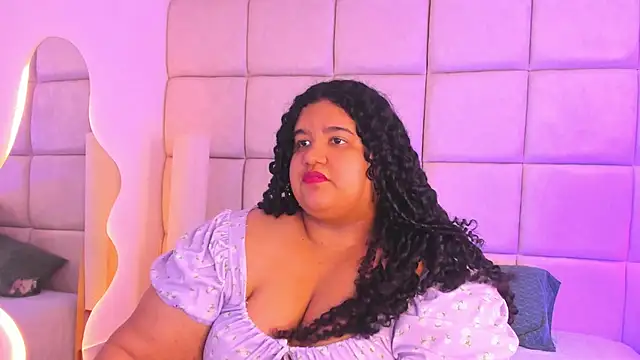 Miley Collins online show from 11/11/25, 07:52