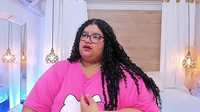 Miley Collins online show from 11/28/25, 12:49