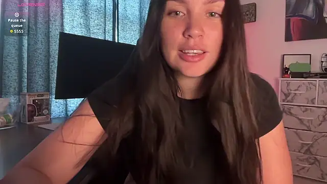 sweetsariaah online show from 11/21/25, 06:07