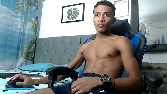 Snapshot of Ryan_Vergon chatting on 09/13/25, 04:01 Ryan Vergon online show from 09/13/25, 04:01