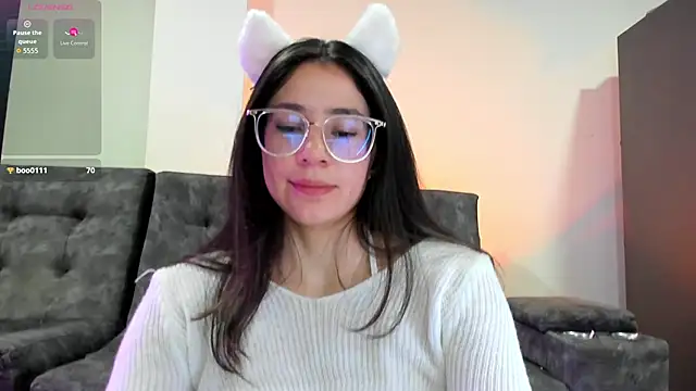 Snapshot of emmadiaz1 chatting on 02/22/26, 03:20 emmadiaz1 online show from 02/22/26, 03:20