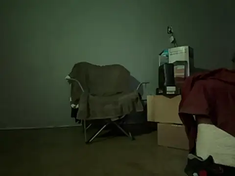 Snapshot of SluttyLyfe4L chatting on 02/24/26, 03:35 SluttyLyfe4L online show from 02/24/26, 03:35