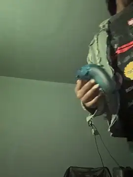 Snapshot of SluttyLyfe4L chatting on 03/14/26, 02:12 SluttyLyfe4L online show from 03/14/26, 02:12