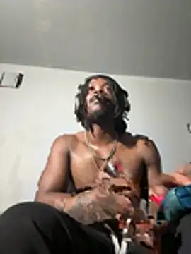 Snapshot of SluttyLyfe4L chatting on 02/25/26, 05:24 SluttyLyfe4L online show from 02/25/26, 05:24