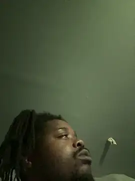 Snapshot of SluttyLyfe4L chatting on 03/30/26, 12:23 SluttyLyfe4L online show from 03/30/26, 12:23