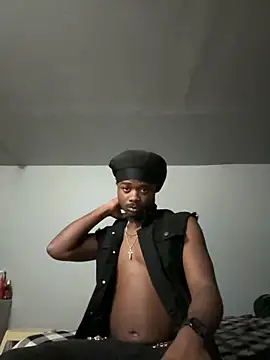 Snapshot of SluttyLyfe4L chatting on 06/17/26, 05:07 SluttyLyfe4L online show from 06/17/26, 05:07