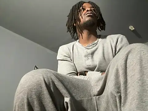 Snapshot of SluttyLyfe4L chatting on 02/22/26, 02:19 SluttyLyfe4L online show from 02/22/26, 02:19