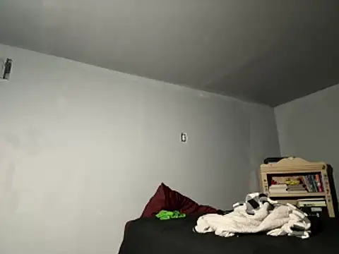 Snapshot of SluttyLyfe4L chatting on 04/01/26, 04:03 SluttyLyfe4L online show from 04/01/26, 04:03