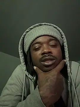 Snapshot of SluttyLyfe4L chatting on 06/03/26, 12:06 SluttyLyfe4L online show from 06/03/26, 12:06