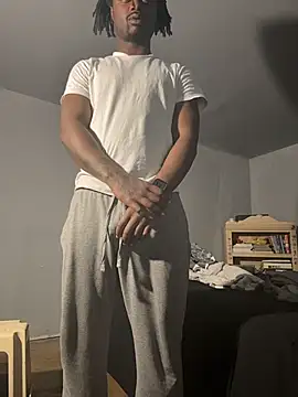 Snapshot of SluttyLyfe4L chatting on 04/09/26, 06:19 SluttyLyfe4L online show from 04/09/26, 06:19