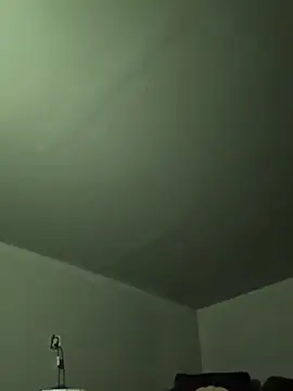 Snapshot of SluttyLyfe4L chatting on 03/05/26, 01:24 SluttyLyfe4L online show from 03/05/26, 01:24