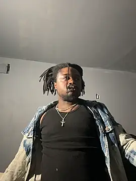 Snapshot of SluttyLyfe4L chatting on 04/13/26, 01:31 SluttyLyfe4L online show from 04/13/26, 01:31