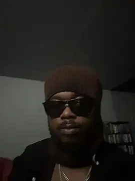 Snapshot of SluttyLyfe4L chatting on 06/15/26, 02:34 SluttyLyfe4L online show from 06/15/26, 02:34