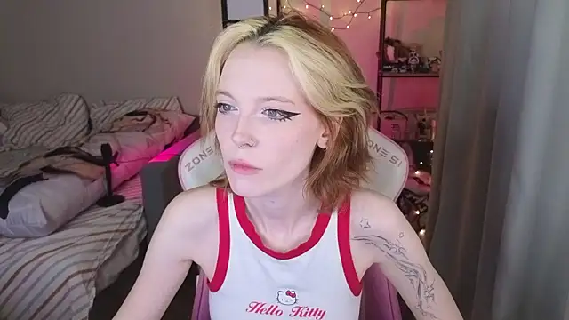 Crackling Tatii online show from 03/18/26, 06:20