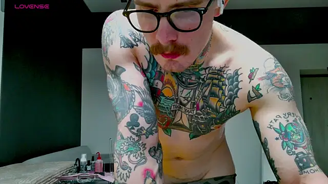 white King9999 online show from 11/15/25, 01:15