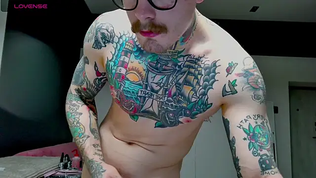 white King9999 online show from 11/30/25, 01:45