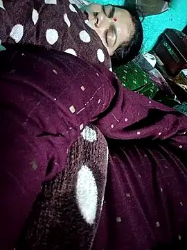 Lustyful Couple online show from 12/19/25, 04:42