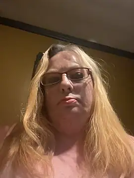 Snapshot of CherishWilliams chatting on 07/07/26, 07:34 CherishWilliams online show from 07/07/26, 07:34