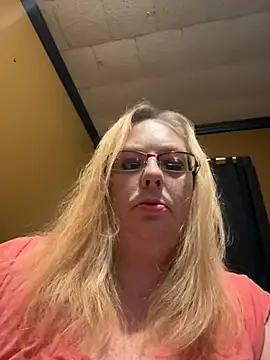 Snapshot of CherishWilliams chatting on 07/15/26, 09:27 CherishWilliams online show from 07/15/26, 09:27