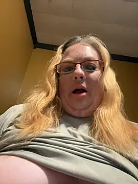 Snapshot of CherishWilliams chatting on 06/26/26, 05:24 CherishWilliams online show from 06/26/26, 05:24