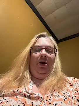 Snapshot of CherishWilliams chatting on 05/03/26, 01:11 CherishWilliams online show from 05/03/26, 01:11