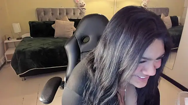  Dulcinea 1 online show from 10/21/25, 10:36