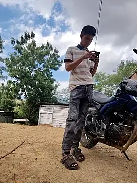 Juan Hotcaliemte online show from 11/23/25, 02:38