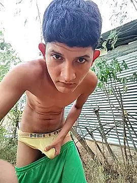 Snapshot of Juan_Hotcaliemte chatting on 07/17/26, 11:18 Juan Hotcaliemte online show from 07/17/26, 11:18
