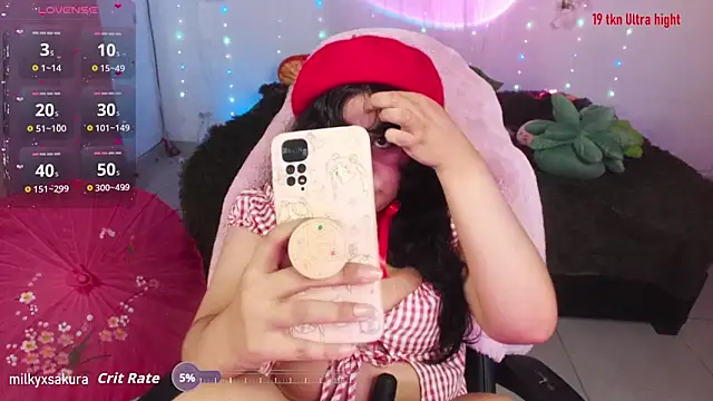 MilkyXSakura online show from 11/05/25, 02:14