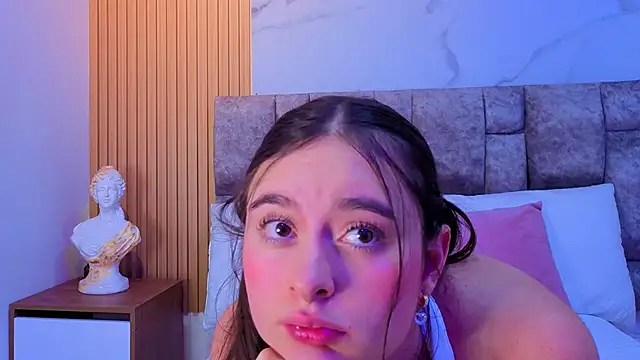 Khalifa fletcher online show from 10/31/25, 02:02