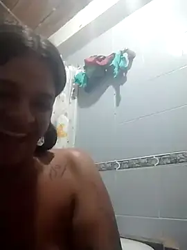 Snapshot of eloisaath chatting on 11/12/25, 08:01 eloisaath online show from 11/12/25, 08:01