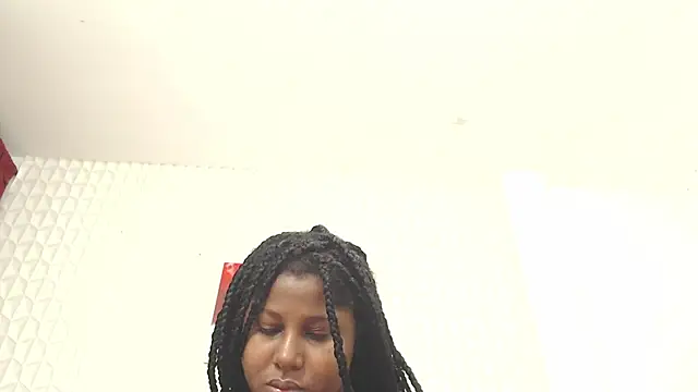 Alexa roussee online show from 12/04/25, 01:21