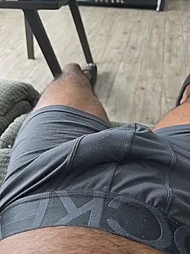 Snapshot of Keshuloveyou chatting on 01/31/25, 08:22 Keshuloveyou online show from 01/31/25, 08:22