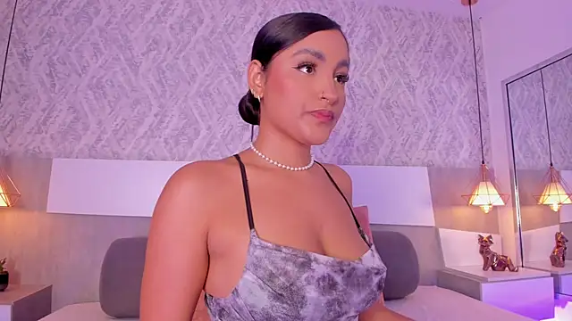 AishaPeyton online show from 12/05/25, 04:16