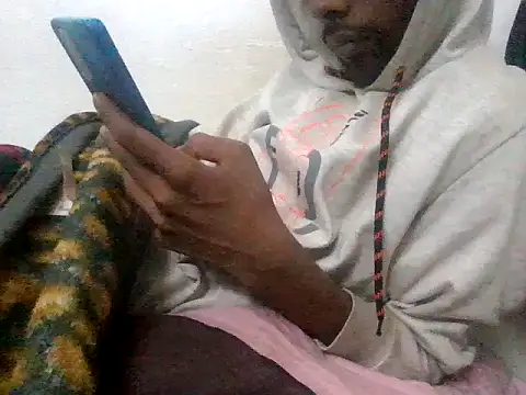 devilsam3327 online show from 12/02/25, 05:25