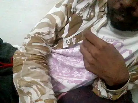 devilsam3327 online show from 11/15/25, 01:48