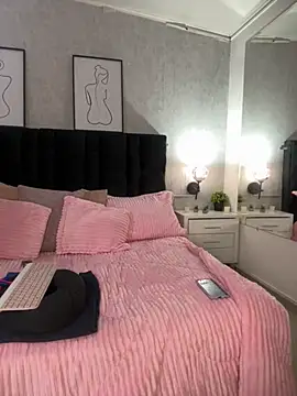 Katti Barrera online show from 11/22/25, 11:42