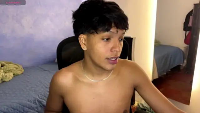 Xander bonnet1 online show from 10/09/25, 12:17