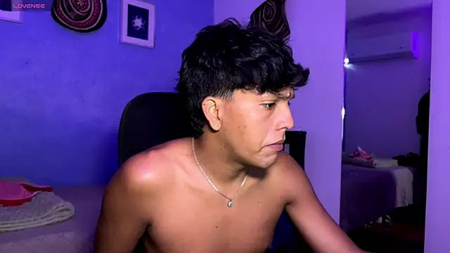 Xander bonnet1 online show from 12/17/25, 02:11