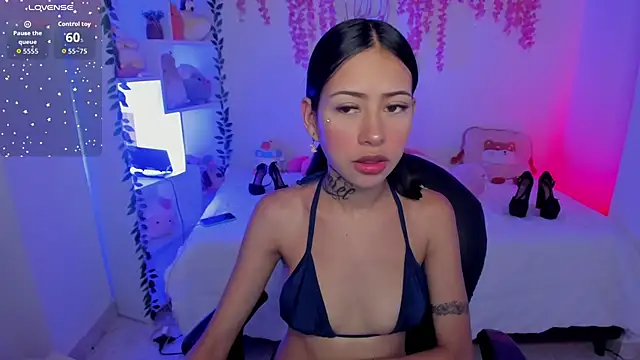 Snapshot of cat_kitty18_ chatting on 08/01/26, 11:30 cat kitty18 online show from 08/01/26, 11:30