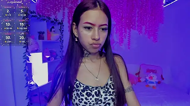 Snapshot of cat_kitty18_ chatting on 07/11/26, 06:08 cat kitty18 online show from 07/11/26, 06:08