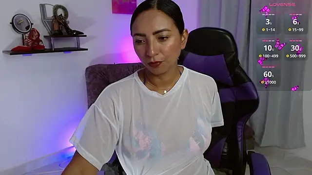 Emmi Cam online show from 03/31/26, 01:02