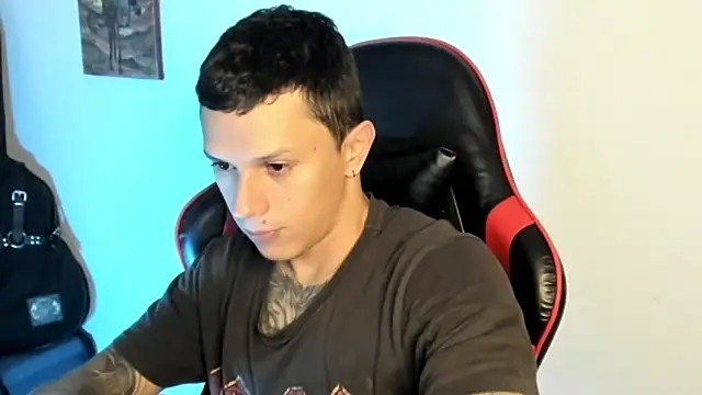 Snapshot of goodboy69l chatting on 02/08/26, 12:19 goodboy69l online show from 02/08/26, 12:19