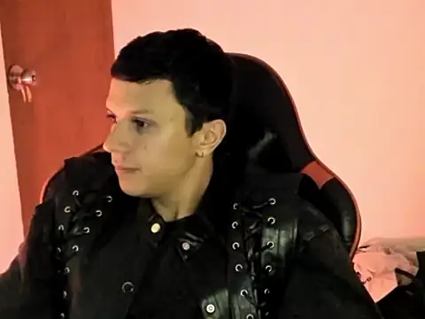 Snapshot of goodboy69l chatting on 03/10/26, 12:36 goodboy69l online show from 03/10/26, 12:36