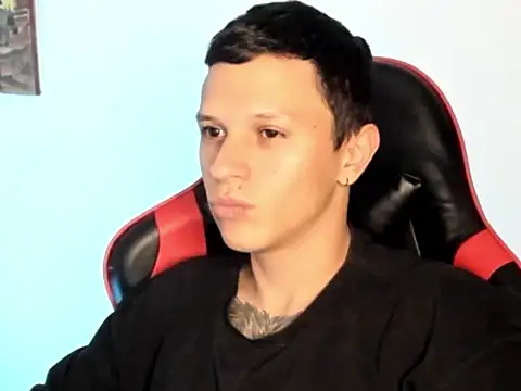 Snapshot of goodboy69l chatting on 02/26/26, 12:21 goodboy69l online show from 02/26/26, 12:21