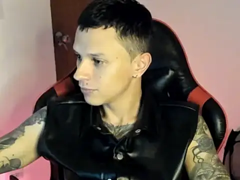 Snapshot of goodboy69l chatting on 04/16/26, 11:07 goodboy69l online show from 04/16/26, 11:07