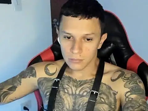 Snapshot of goodboy69l chatting on 06/11/26, 03:31 goodboy69l online show from 06/11/26, 03:31