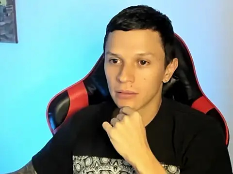 Snapshot of goodboy69l chatting on 02/24/26, 10:54 goodboy69l online show from 02/24/26, 10:54