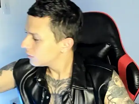 Snapshot of goodboy69l chatting on 06/17/26, 06:07 goodboy69l online show from 06/17/26, 06:07