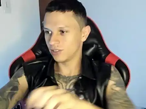 Snapshot of goodboy69l chatting on 05/28/26, 10:37 goodboy69l online show from 05/28/26, 10:37